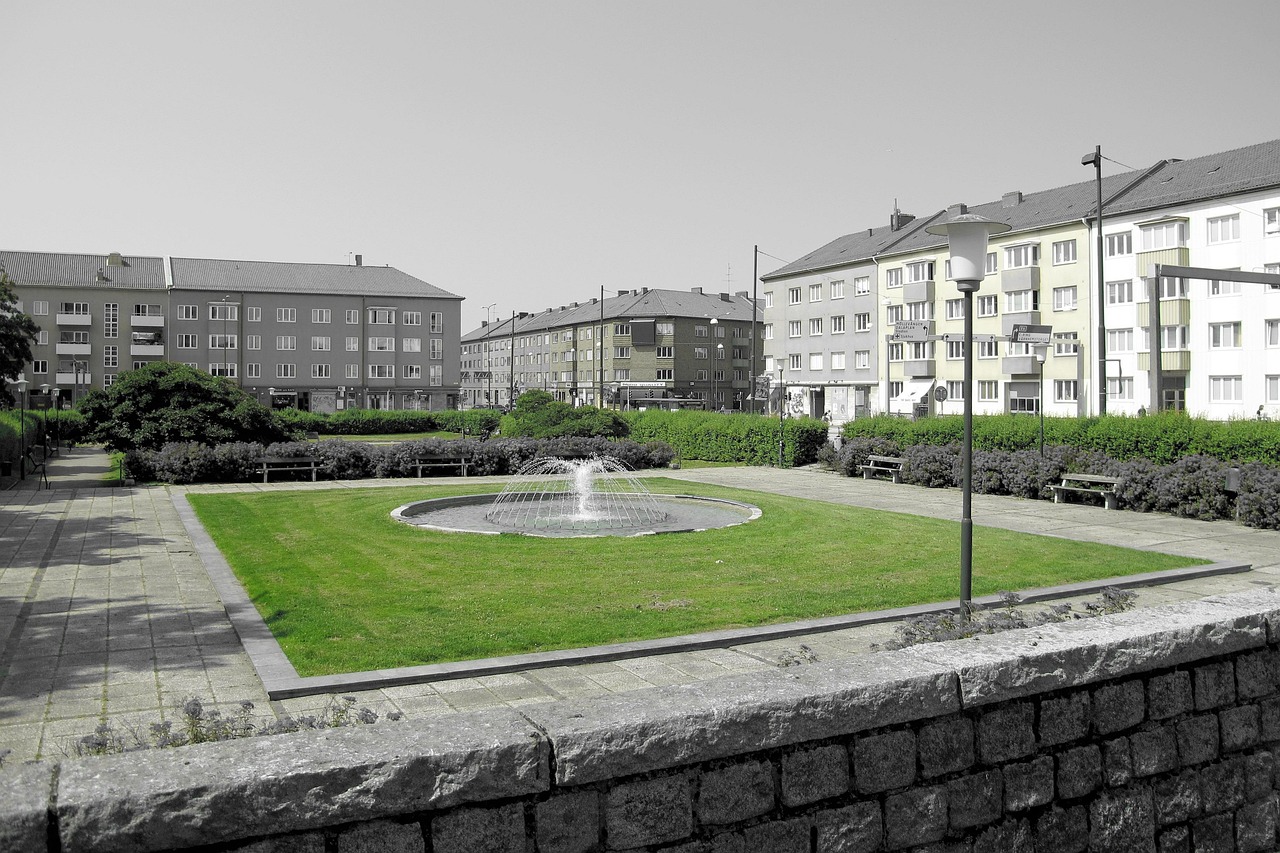A school community gathered during a learning session